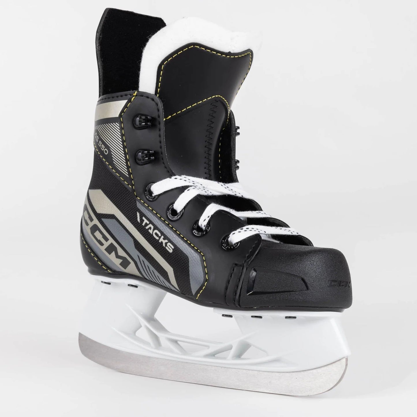 CCM Tacks AS-550 Youth Skates